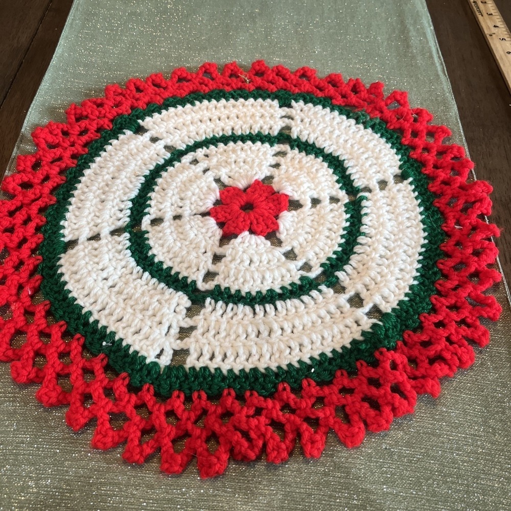 VTG Handmade Crochet Christmas Doily Flower Potholder Red Green White 16inch - Picture 4 of 4
